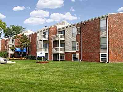 Belleville Pointe Lake Villa Drive Belleville Mi