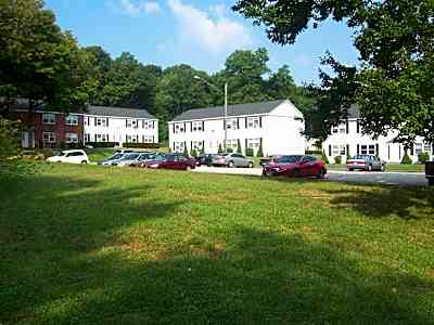 Fox Run 5h Flintlock Road Ledyard Ct Apartments For