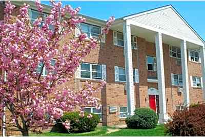 Midway Park Apartments - Old Capitol Trail Apt# 212 | Wilmington, DE Apartments for Rent | Rent.com®