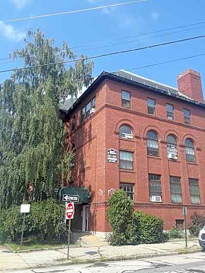 St George Apartments Pine St Manchester Nh