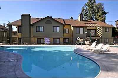Parkwood Knoll Apartments East Highland Avenue