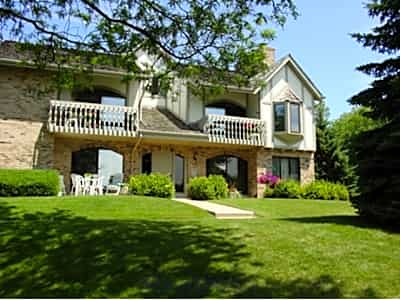 Regal Crest West W Burleigh Rd Brookfield Wi