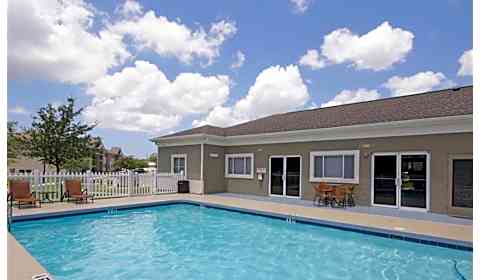 La Mirada Gardens 55th Avenue Circle East Bradenton