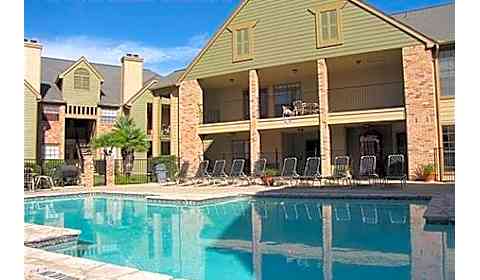 Bandera Crossing - Camino Villa | San Antonio, TX Apartments for Rent