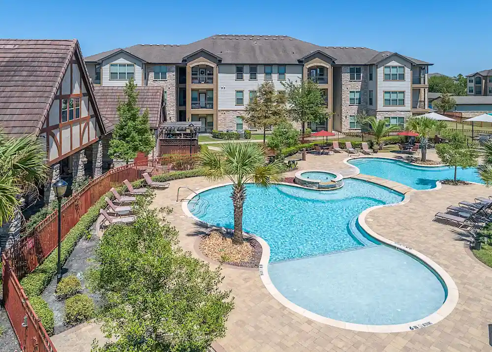 Kensington Crossings Apartments - Houston, TX 77040