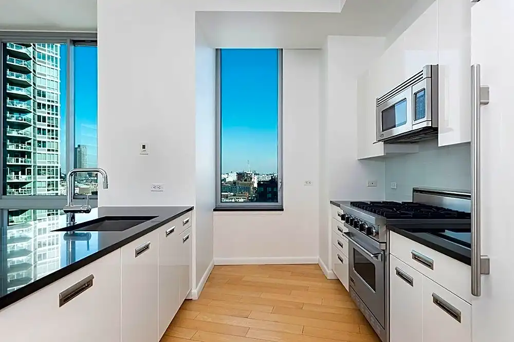 4720-center-blvd-unit-2012-apartments-queens-ny-11109