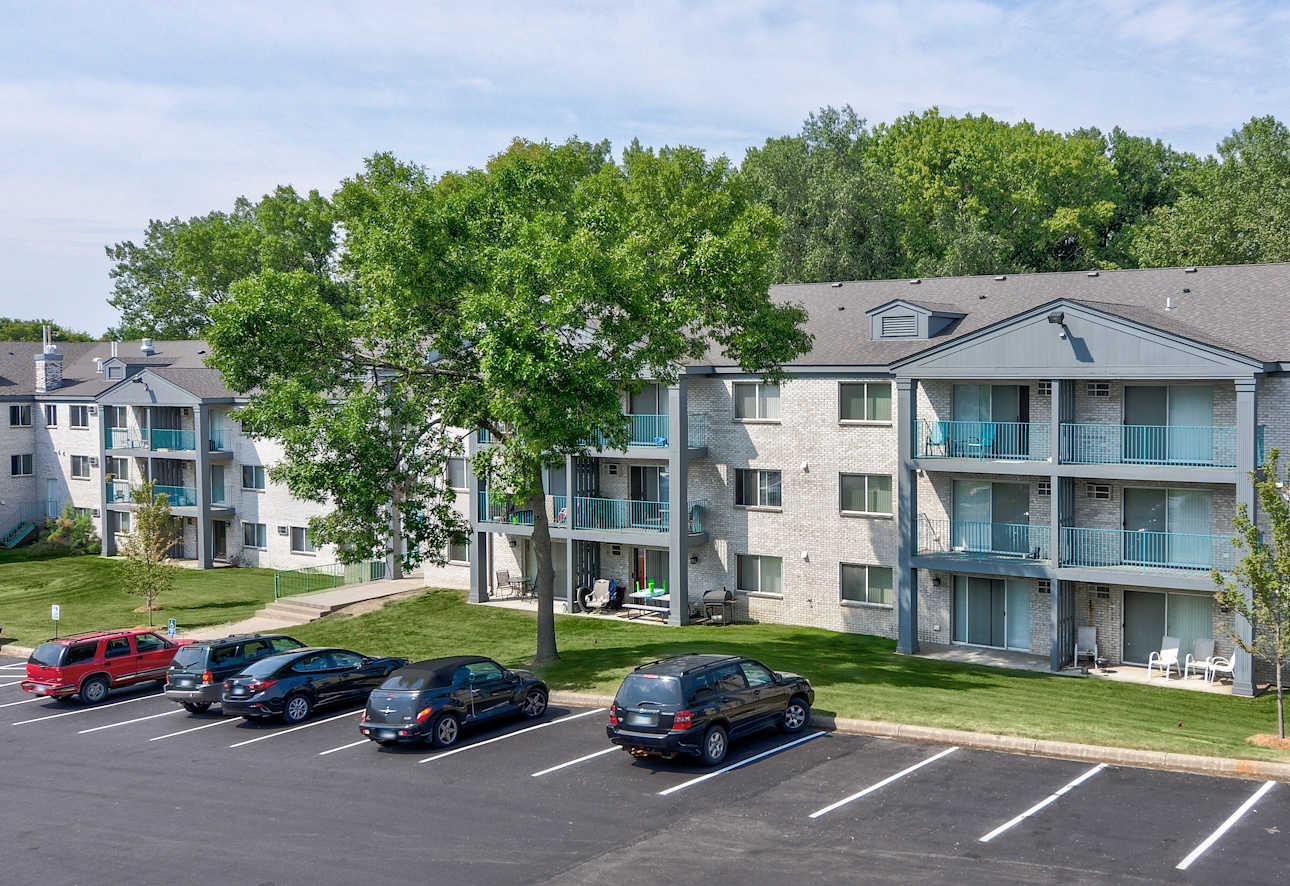 Plymouth Commons Apartments