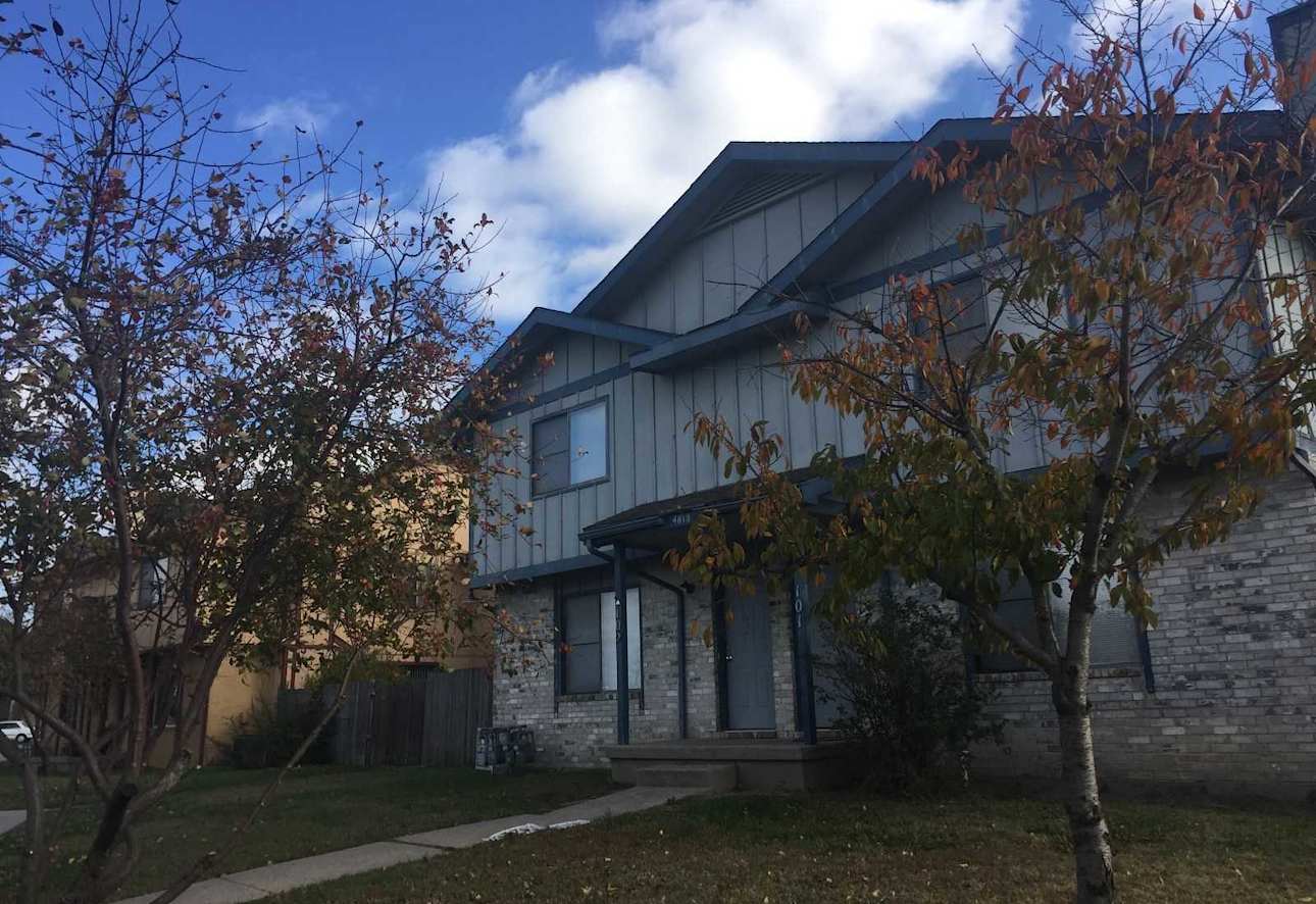 Oliver Court Townhomes Apartments Wichita KS 67210