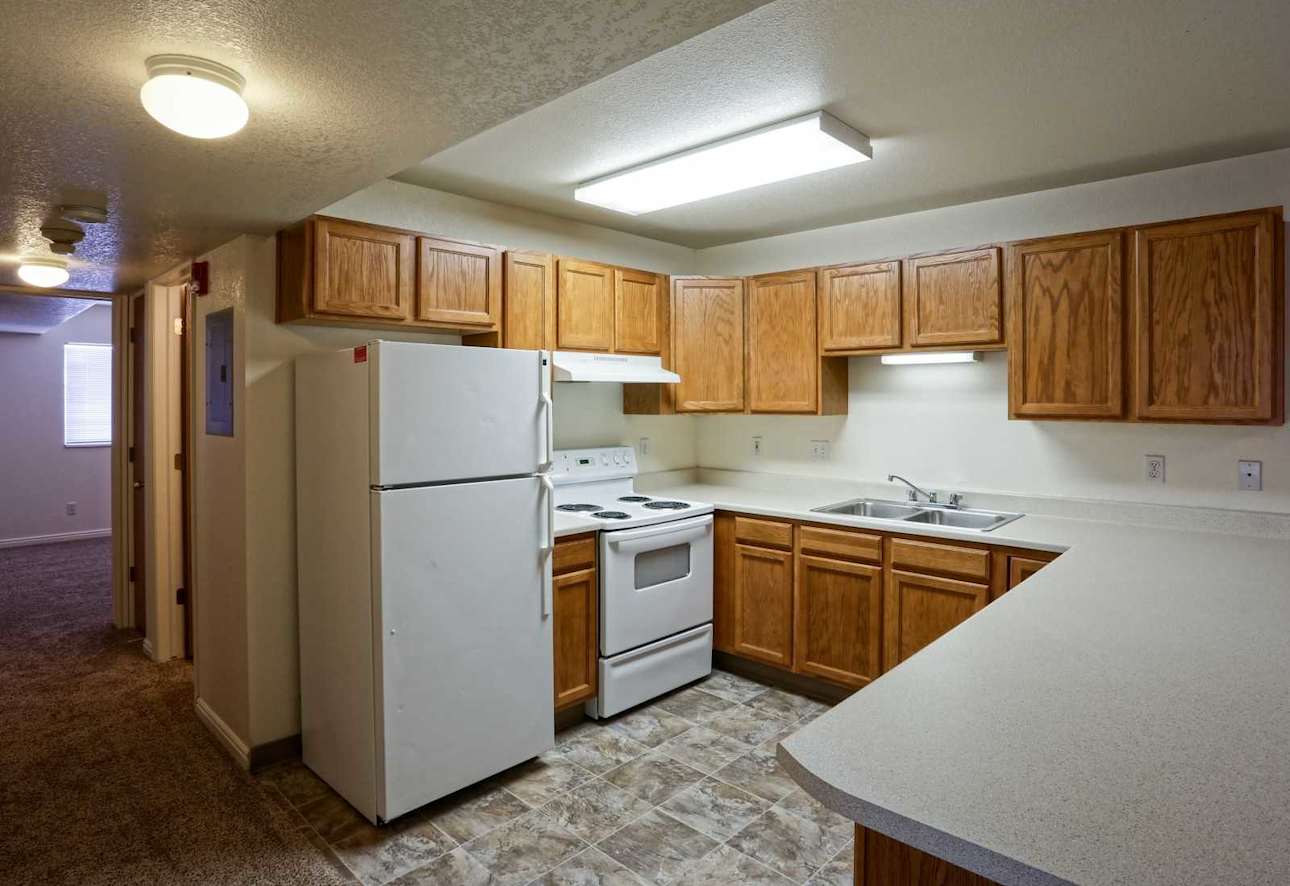 Oak Meadows Apartments Logan UT 84341