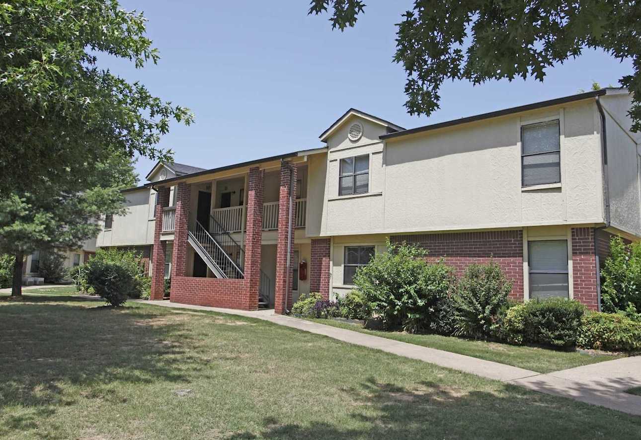 Lakeside Village I Ii Apartments Fayetteville Ar 72703