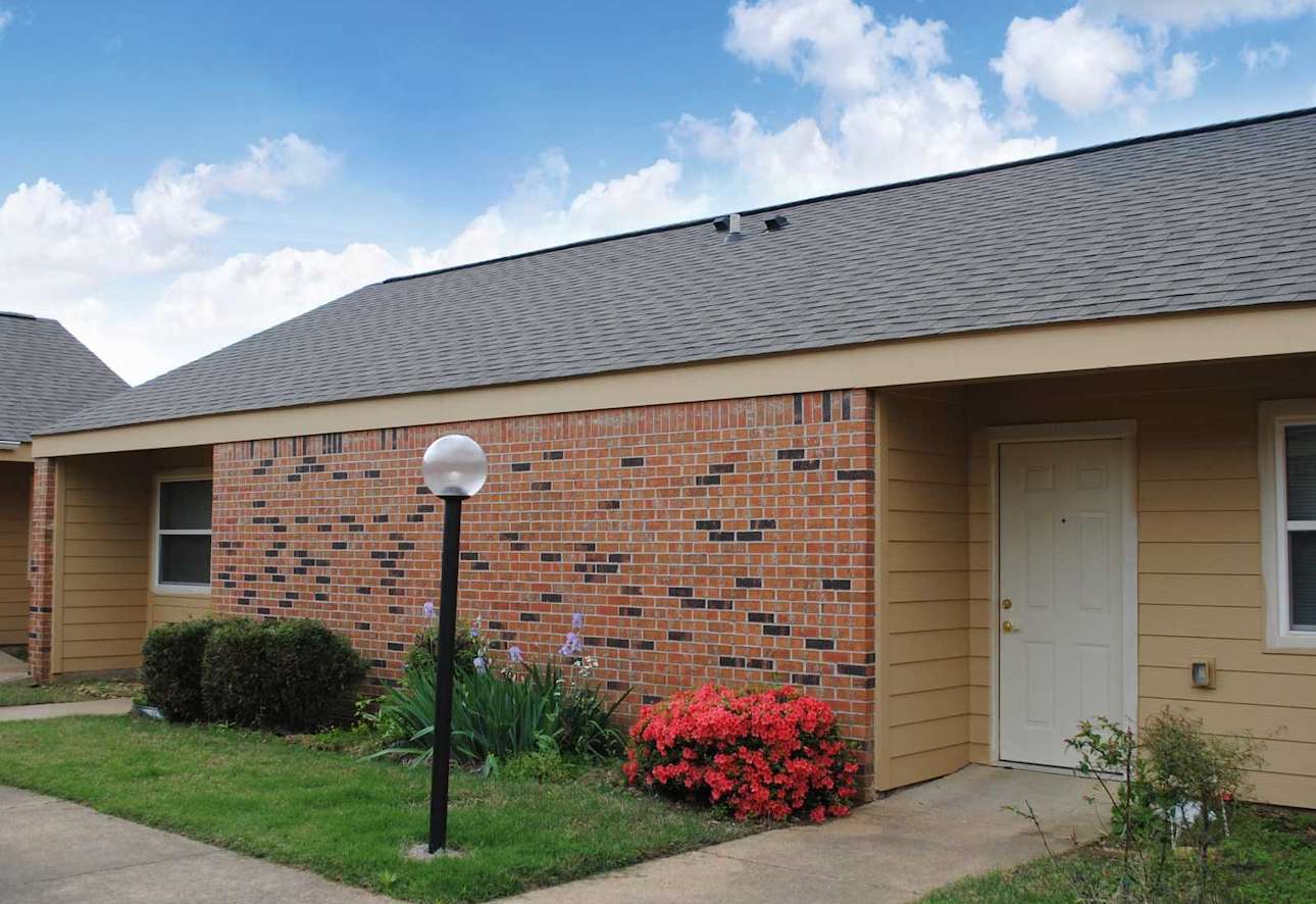 Wesley Graceland Gardens Apartments Memphis Tn 38116