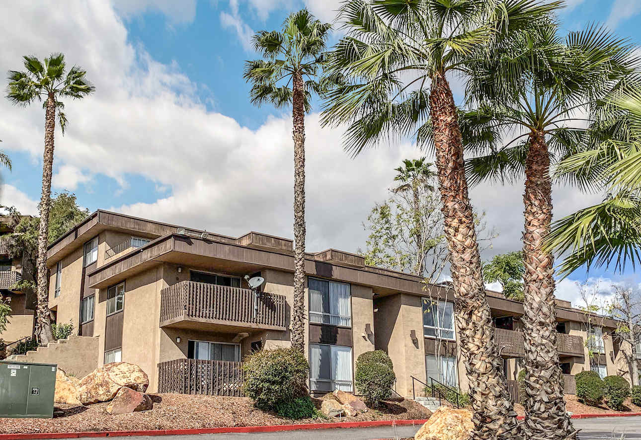 Trolley Palm Apartments La Mesa, CA 91941