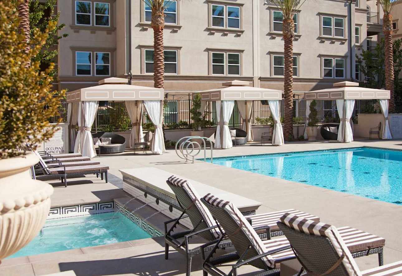 The Carlyle Apartments Irvine