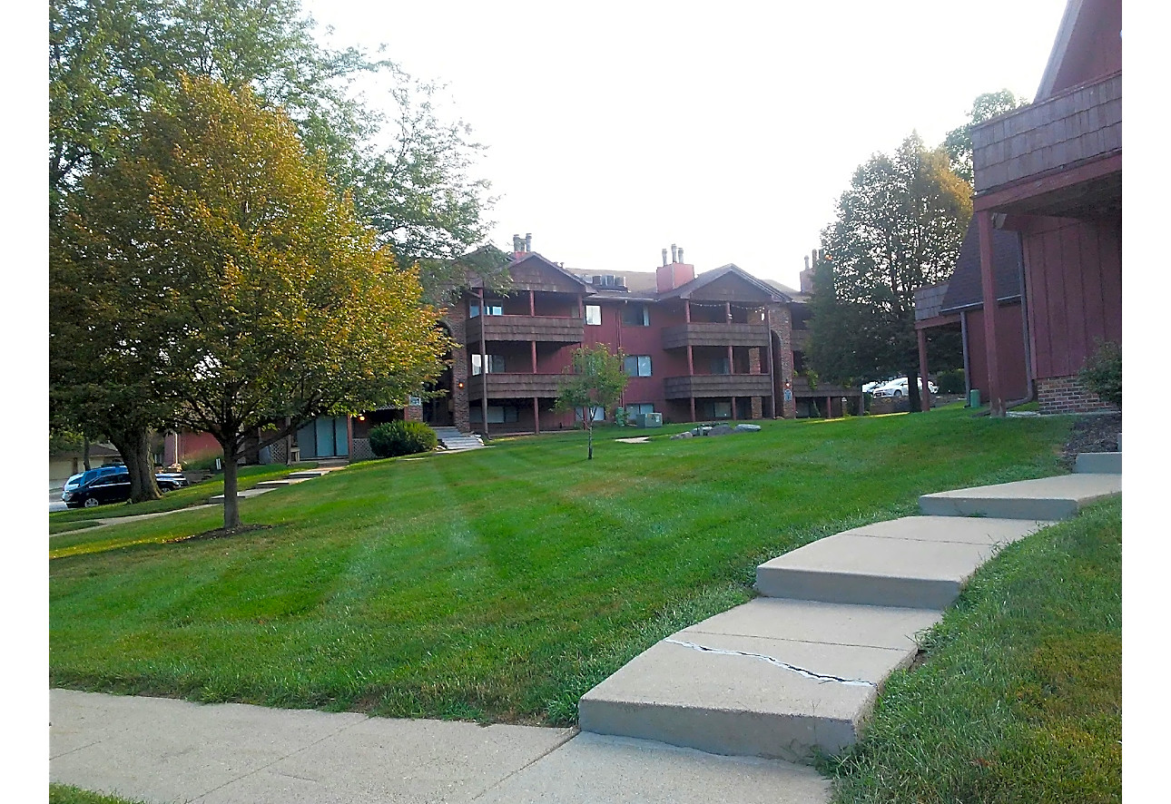 Cedar Heights Apartments Omaha Ne 68106