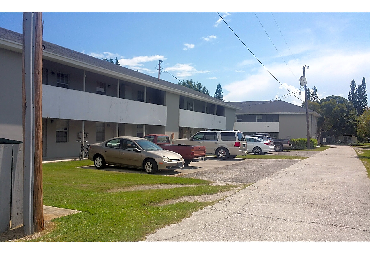 Sunquest Apartments Vero Beach, FL 32960