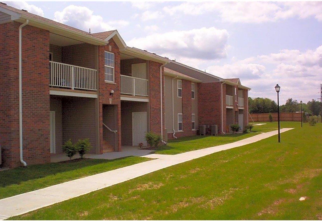 Pioneer Creek Apartments Mitchell, IN 47446
