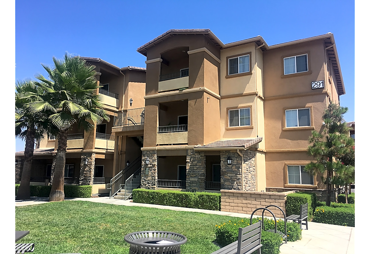 Citrus Circle Apartments Corona Ca 92882
