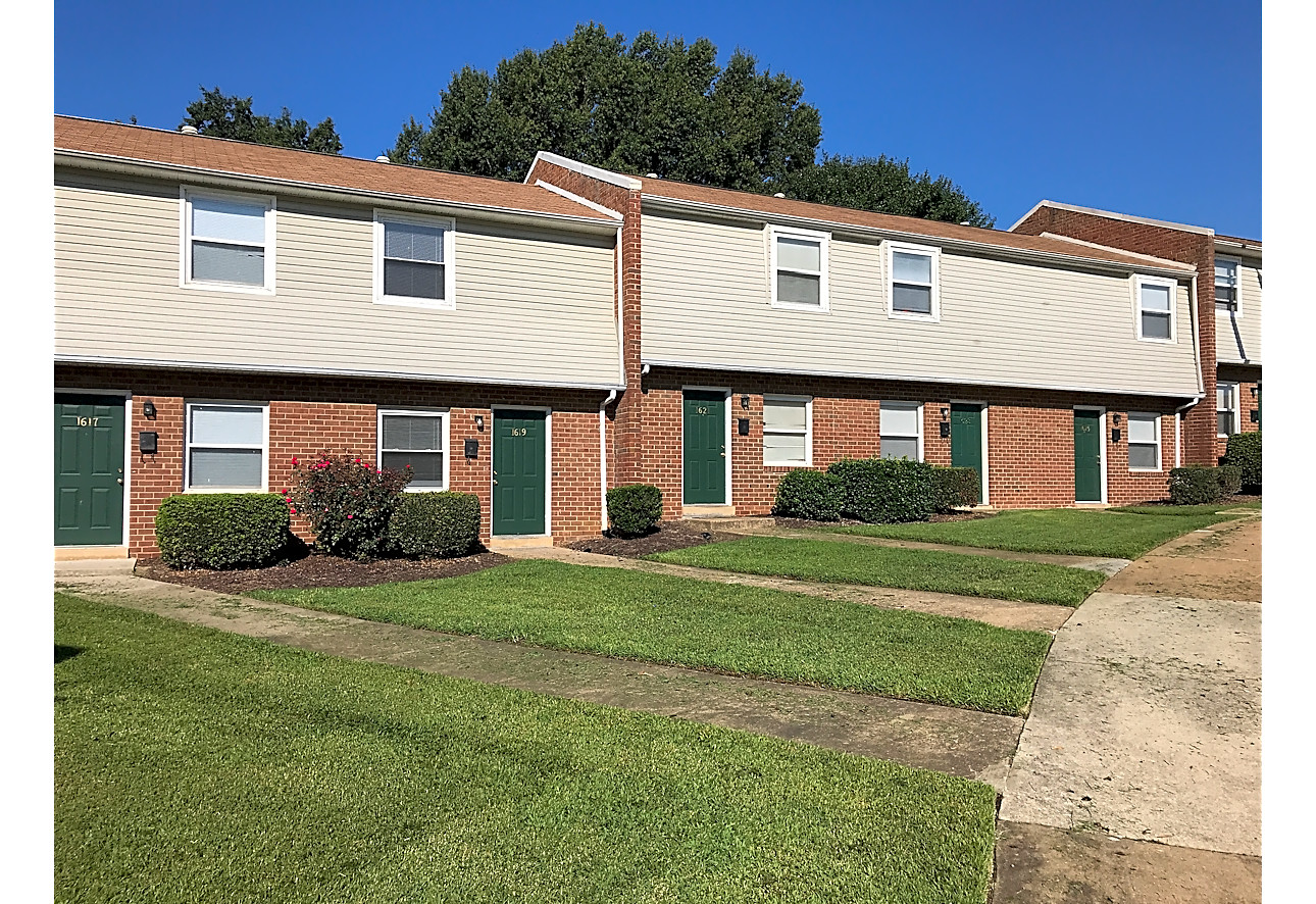 Darbytown Manor (Williamsburg Village) Apartments Richmond VA 23231