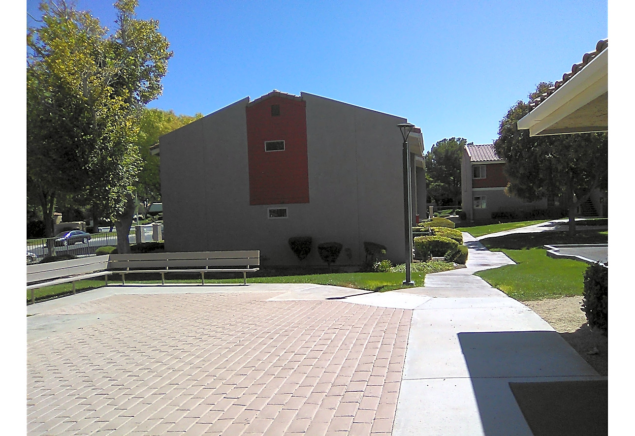 College Park Apartments Lancaster CA 93536