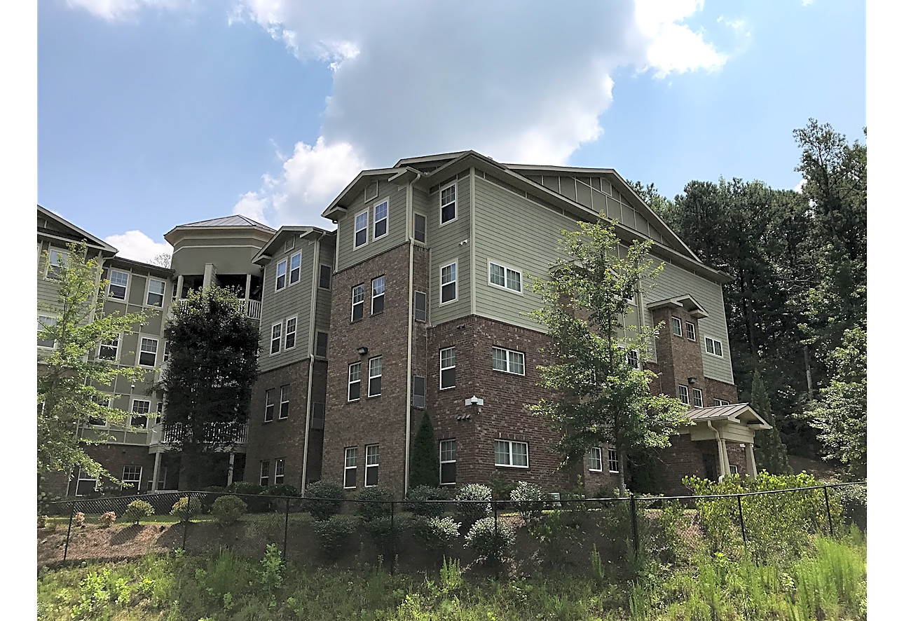 Manor Crossing Apartments