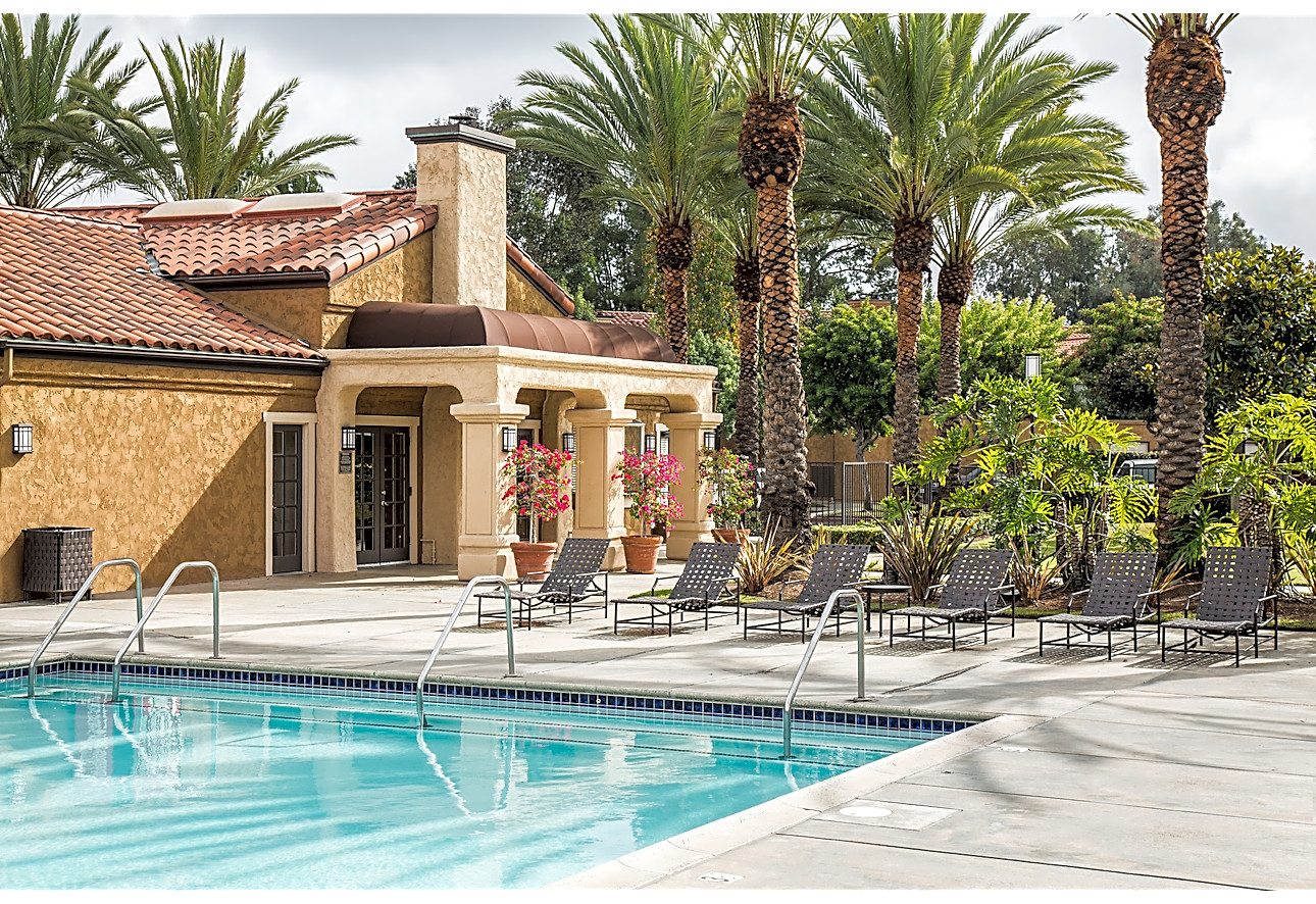 Apartments Near Laguna Hills