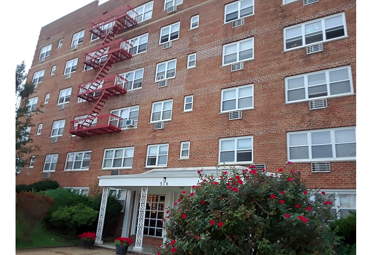 CHERRY HILL TOWERS Apartments Elizabeth, NJ 07208
