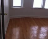102 S 17th Avenue, 60104, IL
