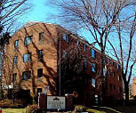 Columbia Grove Apartments, Kenmore Middle School, Arlington, VA