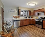 Clarendon Apartment Homes, Willowbrook, IL