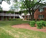 Plum Grove Apartments, Schaumburg, IL