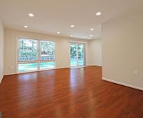 10310 Shiloh St, Fairfax, VA
