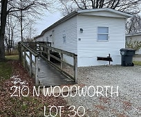 210 N Woodworth Ave, Frankton, IN