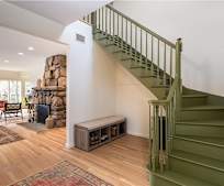 34 Old Pond Rd, South Salem, NY