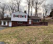 18949 Barnette Cir, Triangle, VA
