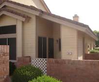 2201 N Comanche Dr, 85225, AZ