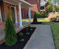 106 SE G Ct, Bentonville, AR