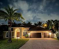 12501 NW 23rd St, Pembroke Pines, FL
