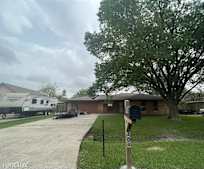 409 Sharondoah Dr, Highlands Junior High School, Highlands, TX