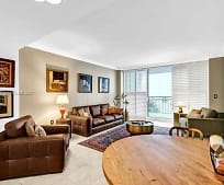 3400 SW 27th Ave #206, 33266, FL