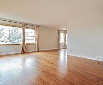 8732 W North Terrace, Niles, IL