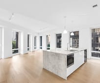 15 W 61st St #5A, King's College, NY