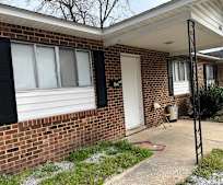 608 Winston Cir, Selma, NC