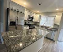 89 W Main St, Westborough, MA