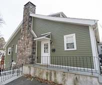 84 Bourne St #2, Dorchester, MA