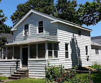 229 W 7th St, Fulton, NY