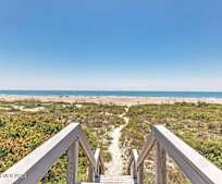602 Shorewood Dr #201, Cape Canaveral, FL