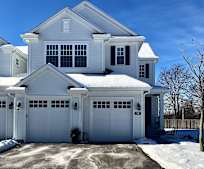 740 Derby Ln, Tower Lakes, IL