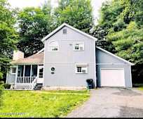 1149 Placid Ln, Tobyhanna, PA