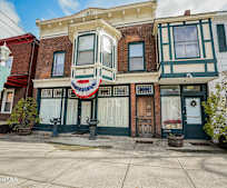 140 Broad St #2ND, Schuylerville, NY