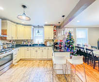 8 Safford St #SF, Grove Hall, MA